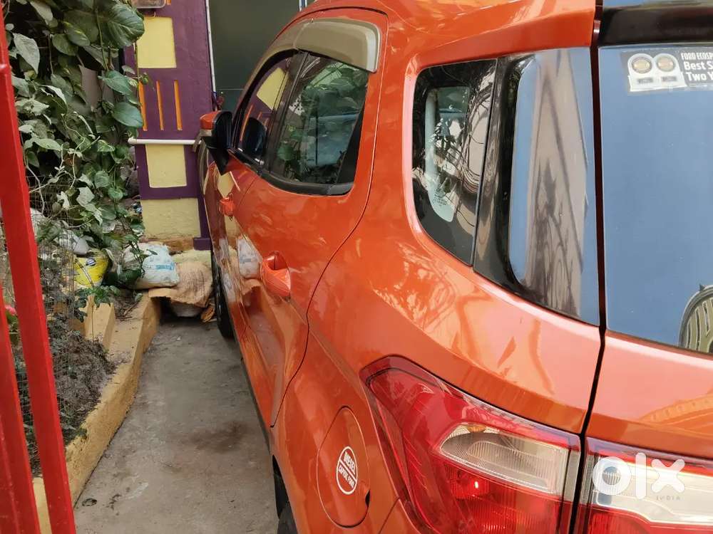 Ford Ecosport Platinum Edition With 6 Airbag 5 Star Safety Rating