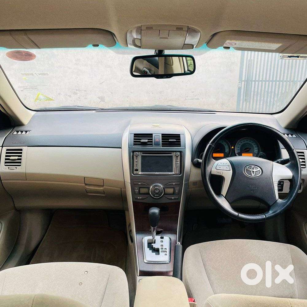 Toyota Corolla Altis 2013-2017 G At, 2014, Petrol