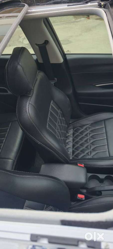 Hyundai New I20 1.2 Asta (o) Mt, 2023, Petrol