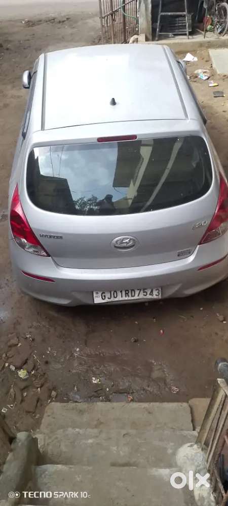 I 20 Cng Petrol   Km79000