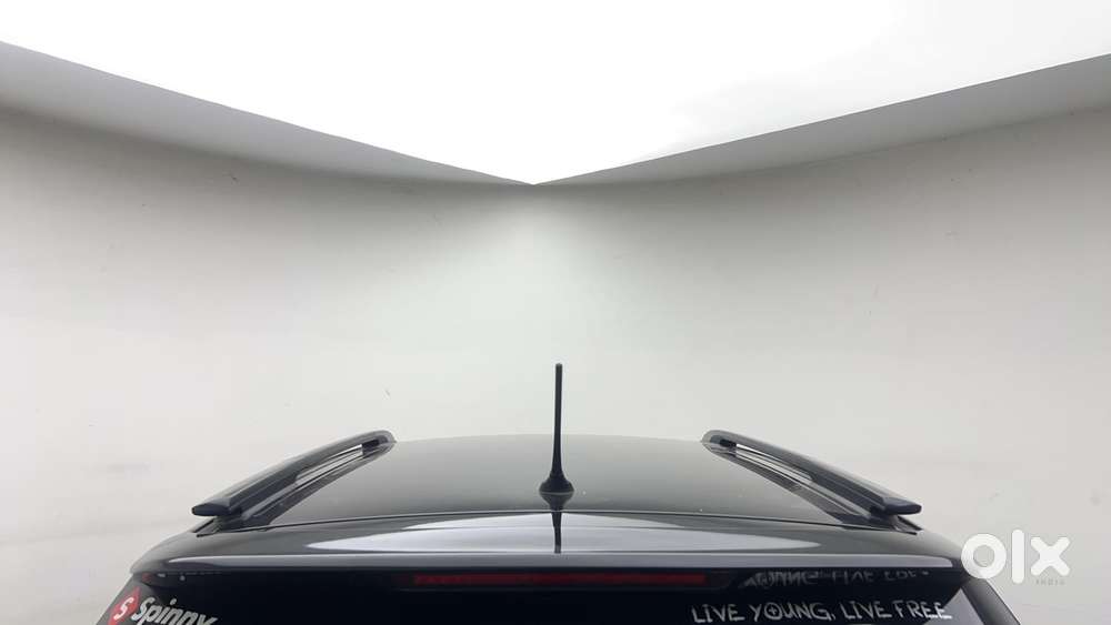 Mahindra Xuv300 W8, 2020, Petrol