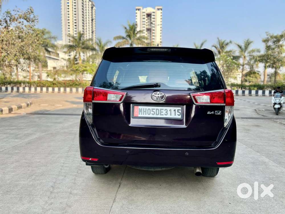 Toyota Innova Crysta 2.4 V 8 Str, 2017, Diesel