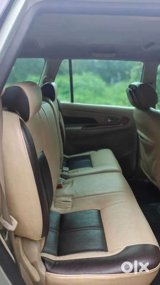 Toyota Innova 2.5 V 8 Str, 2008, Diesel