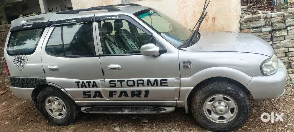 Tata Safari Storme 2008 Diesel 110000 Km Driven
