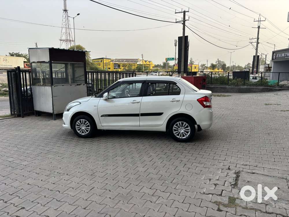 Maruti Suzuki Swift Dzire Vxi(o) Mt, 2016, Petrol