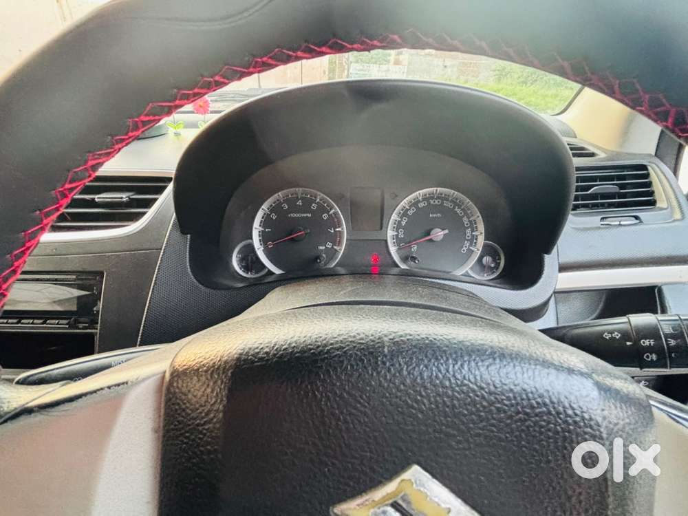 Maruti Suzuki Swift Petrol 2012