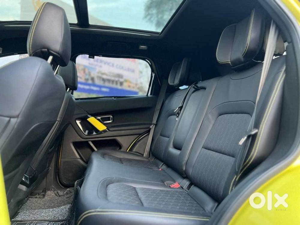 Tata Harrier Fearless Plus Dark Edition At, 2023, Diesel