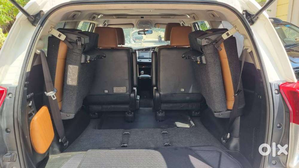 Toyota Innova Crysta 2.8z Automatic, 2016, Diesel