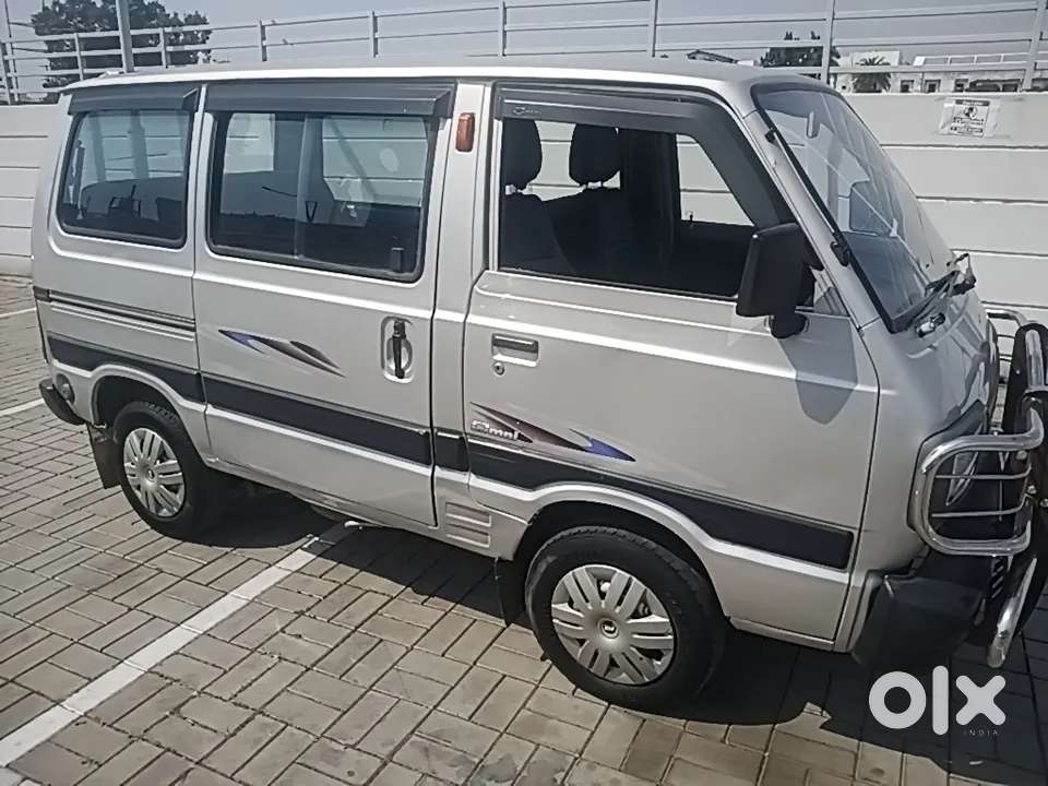 Maruti Suzuki Omni 8 Seater Bsiv, 2017, Petrol