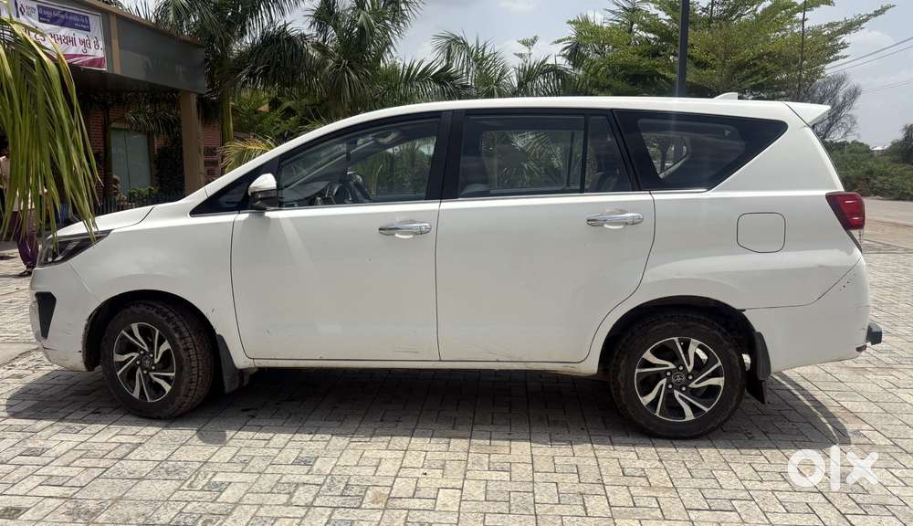 Toyota Innova Crysta 2.4 G Mt 7 Str, 2021, Diesel