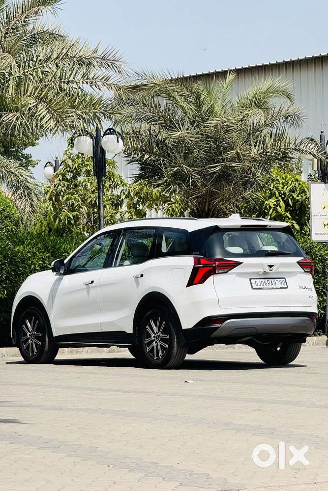 Mahindra Xuv700 2.2 Ax 7 Diesel At Luxury Pack Str, 2024, Diesel