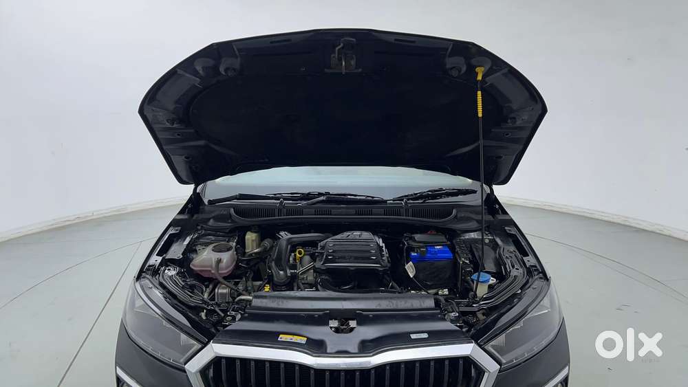 Skoda Slavia Ambition 1.0l Tsi Mt, 2022, Petrol