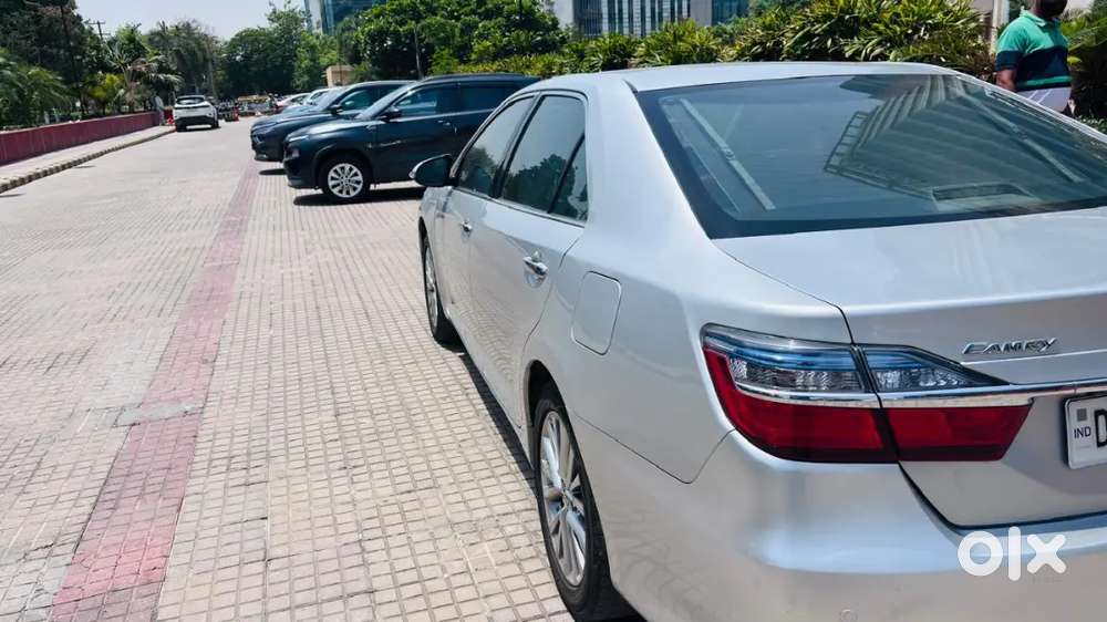 Toyota Camry Hybrid 2018 Car