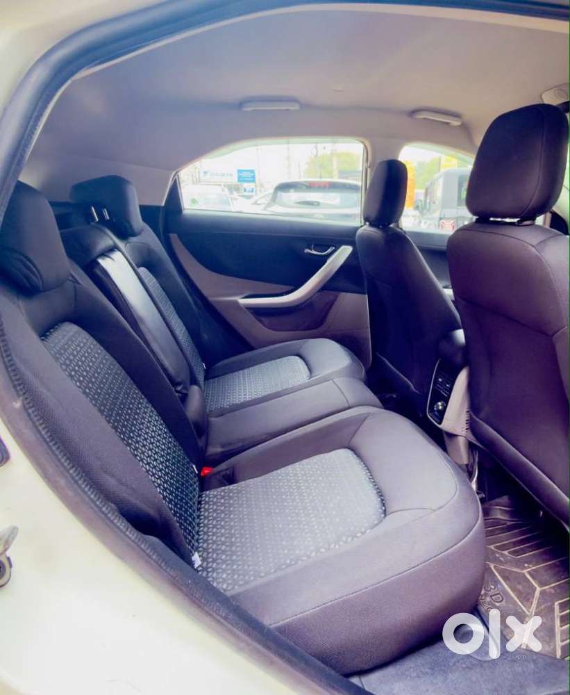 Tata Nexon 1.5 Revotorq Xza Plus Dualtone, 2018, Diesel