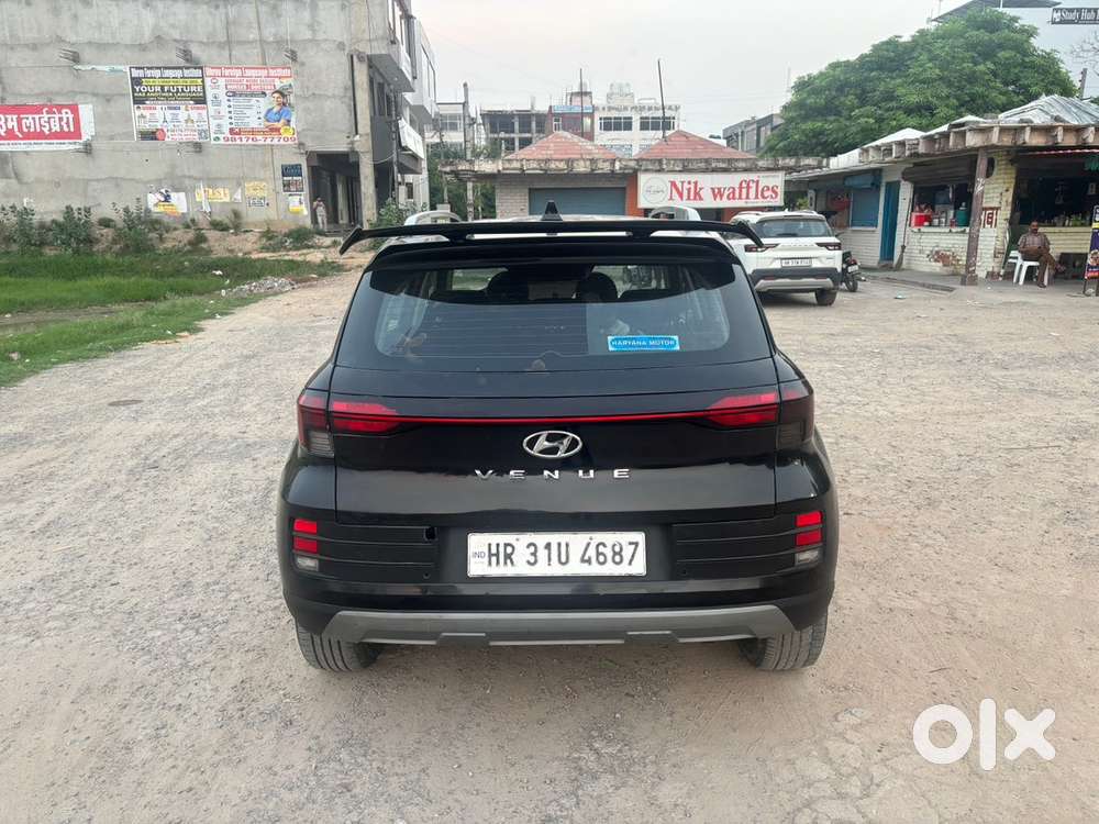Hyundai Venue 2024 Petrol Good Condition