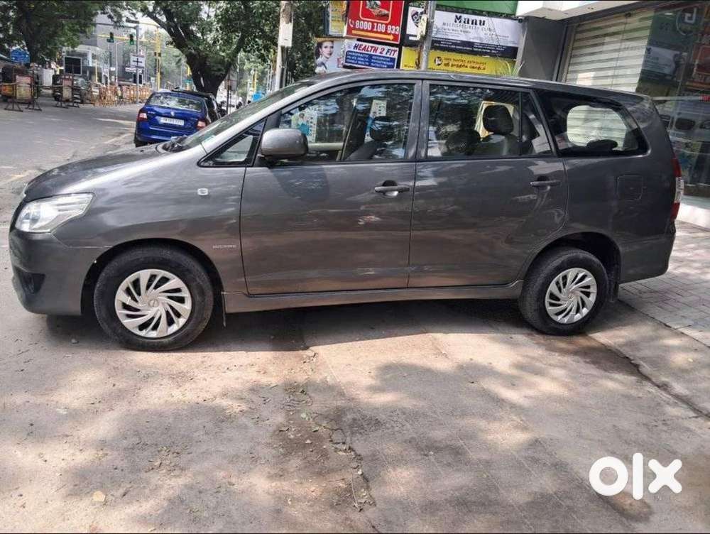 Toyota Innova 2.5 Gx 8 Str Bs-iii, 2013, Diesel