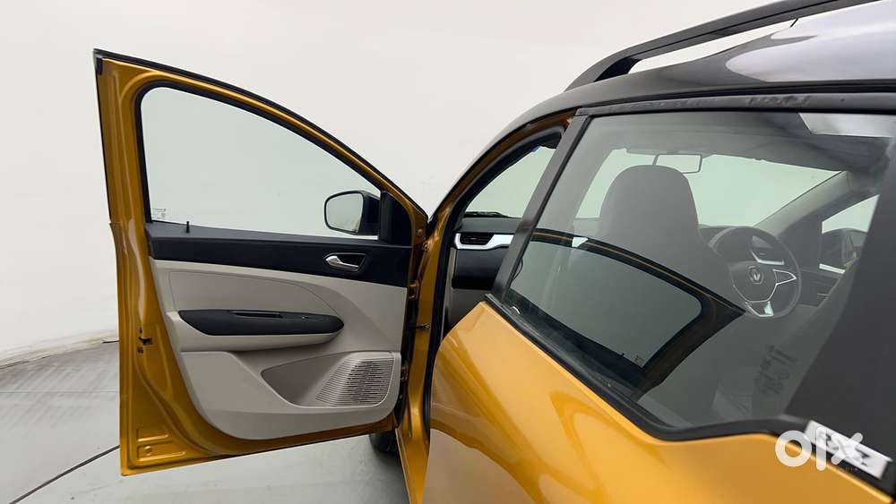 Renault Triber Rxz Easy-r Amt Dual Tone, 2021, Petrol
