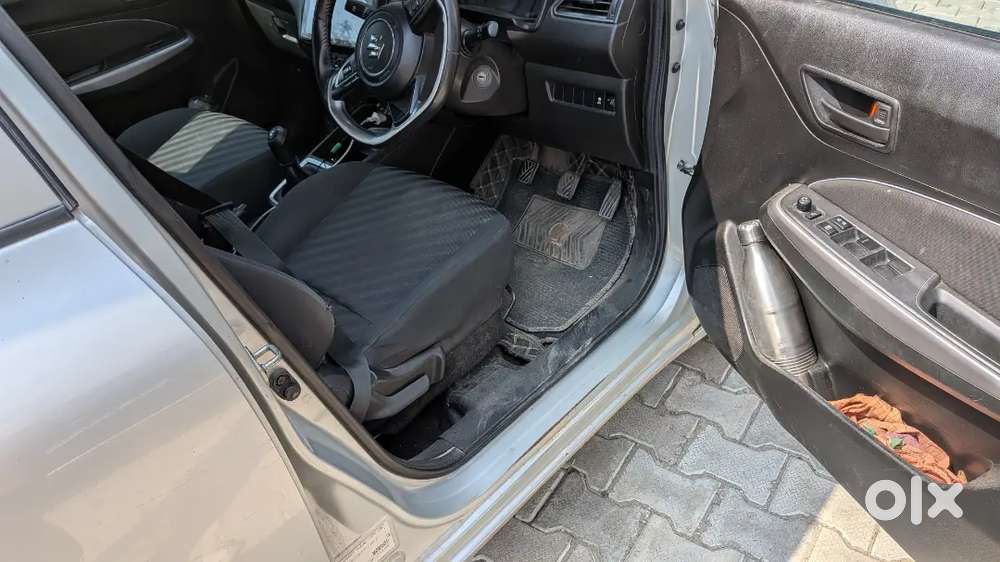 Maruti Suzuki Swift 2023 Petrol 42500 Km Driven