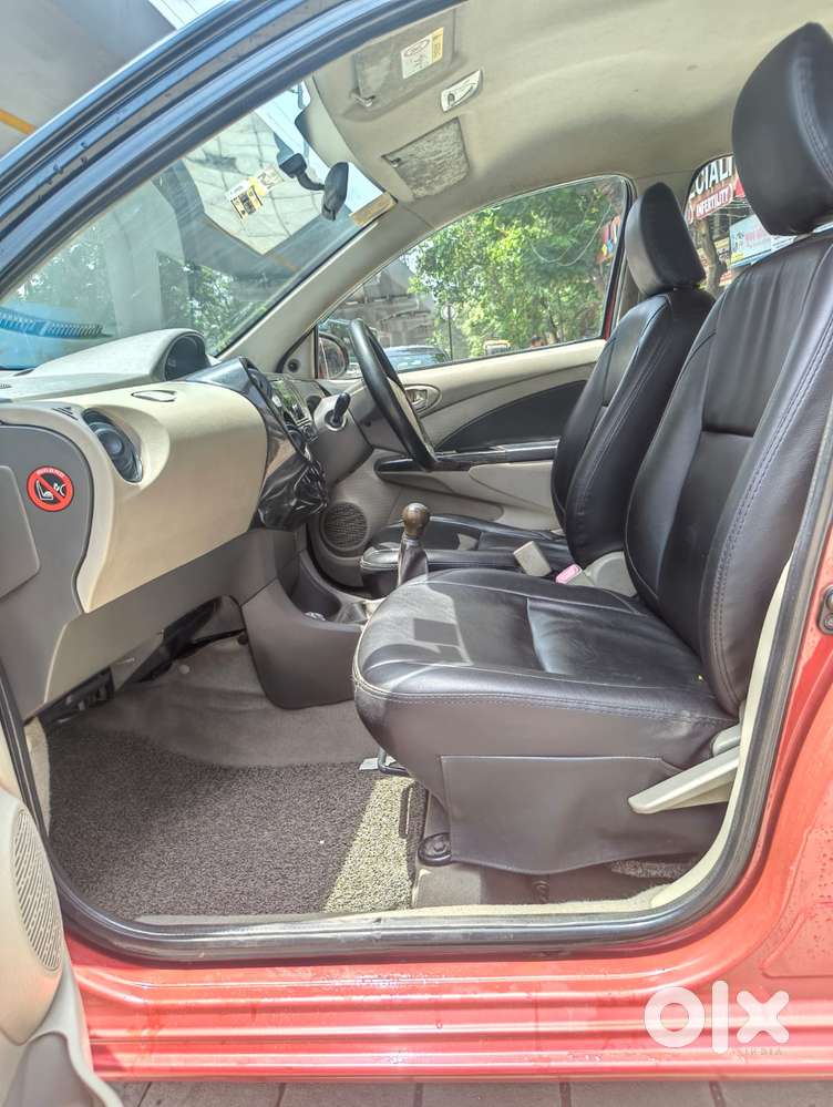 Toyota Etios Liva V, 2016, Petrol