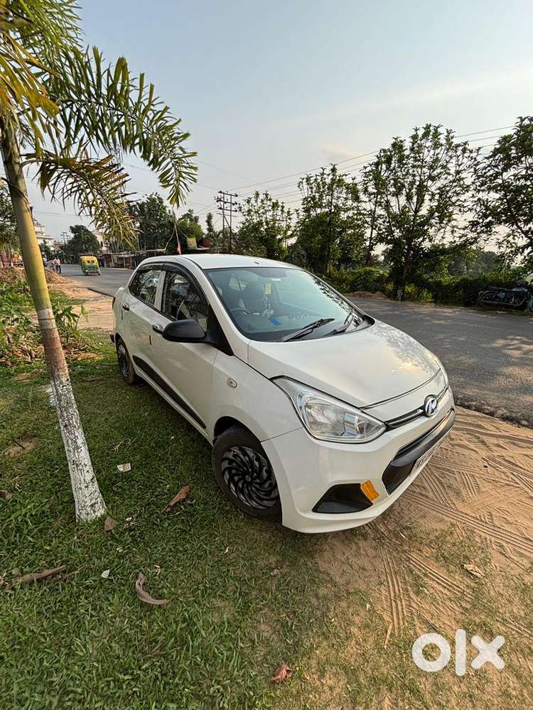 Hyundai Xcent Petrol 2016