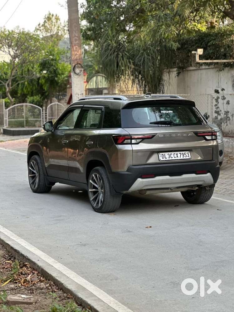 Maruti Suzuki Brezza 1.5 Zxi Smart Hybrid, 2023, Petrol