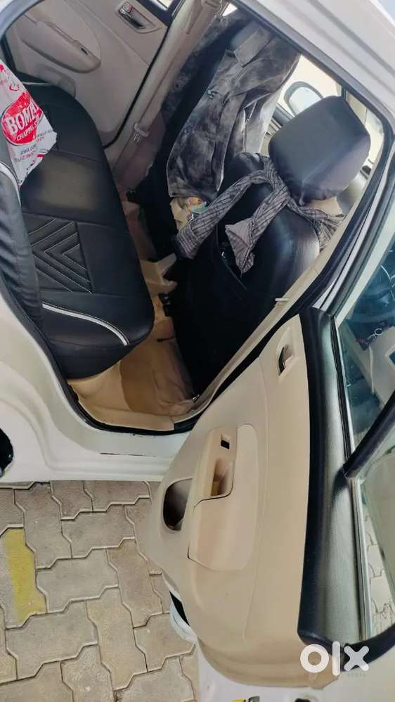 Maruti Suzuki Swift Dzire 2015 Diesel 87500 Km Driven