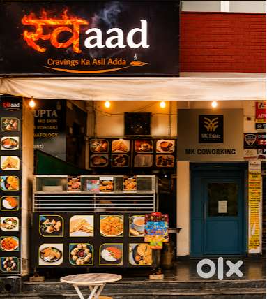 इंडियन शेफ, तंदूर शेफ और किचन हेल्पर।