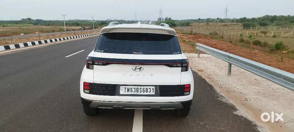 Hyundai Venue 2024 Good Maintenance Well Condition -57000