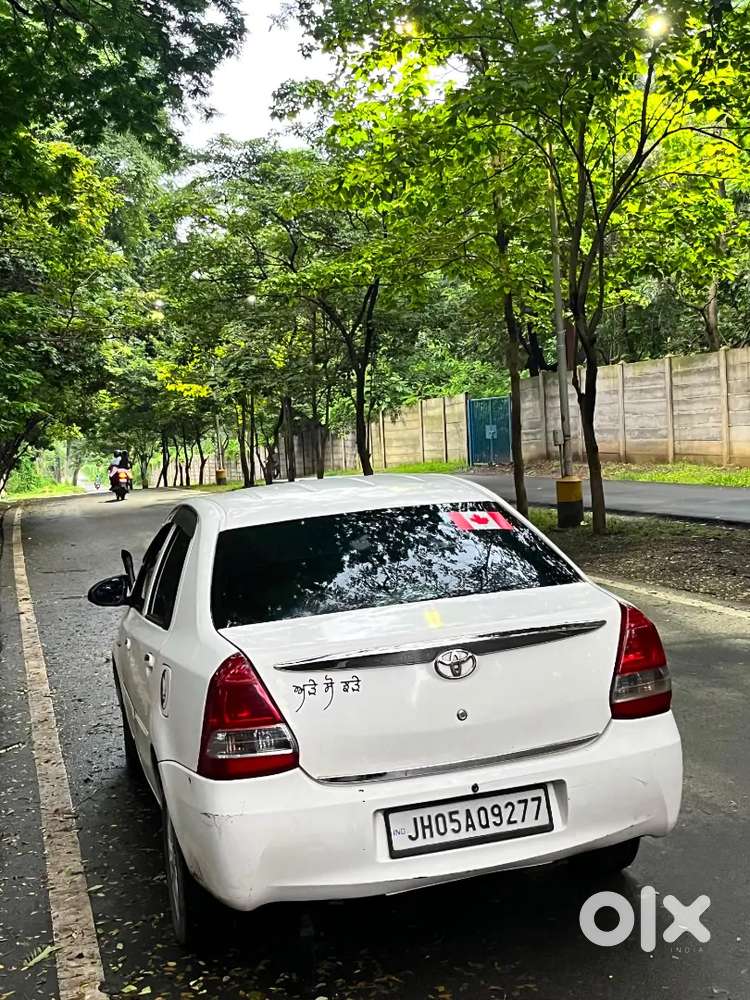 Toyota Etios Sportivo 2012