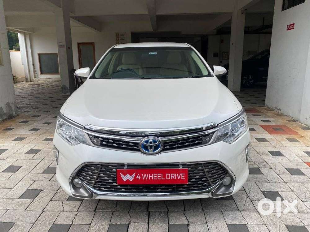 Toyota Camry 2.5 Hybrid, 2016, Petrol