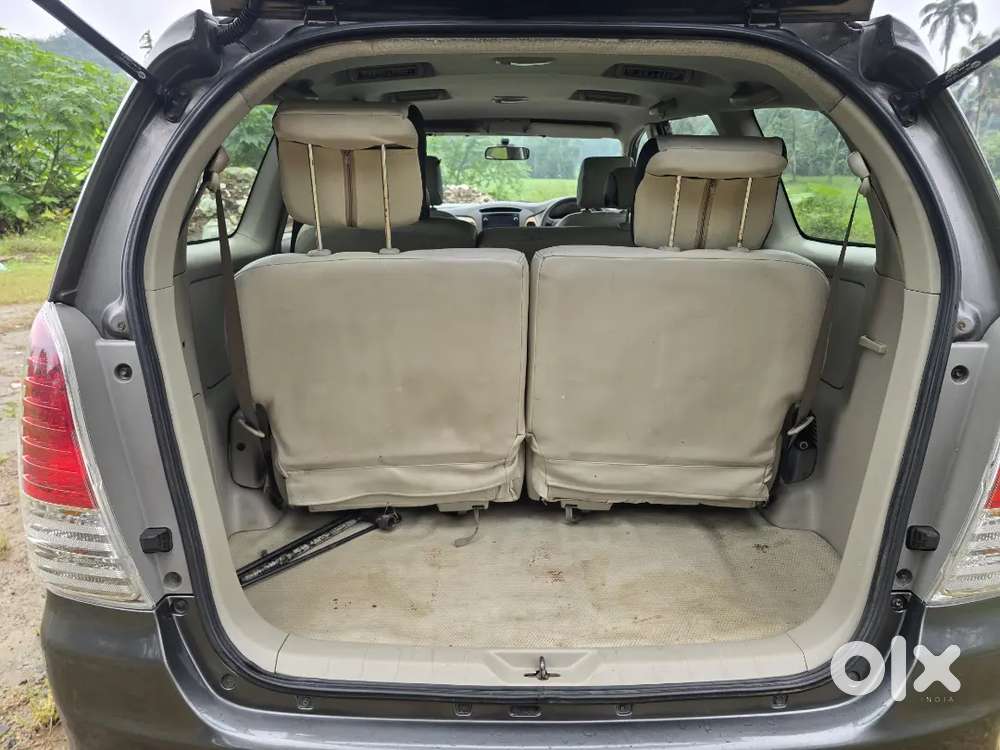 Toyota Innova Diesel 2011 Car