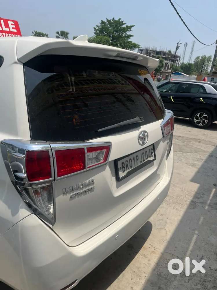 Toyota Innova Crysta 2018 Diesel Well Maintained