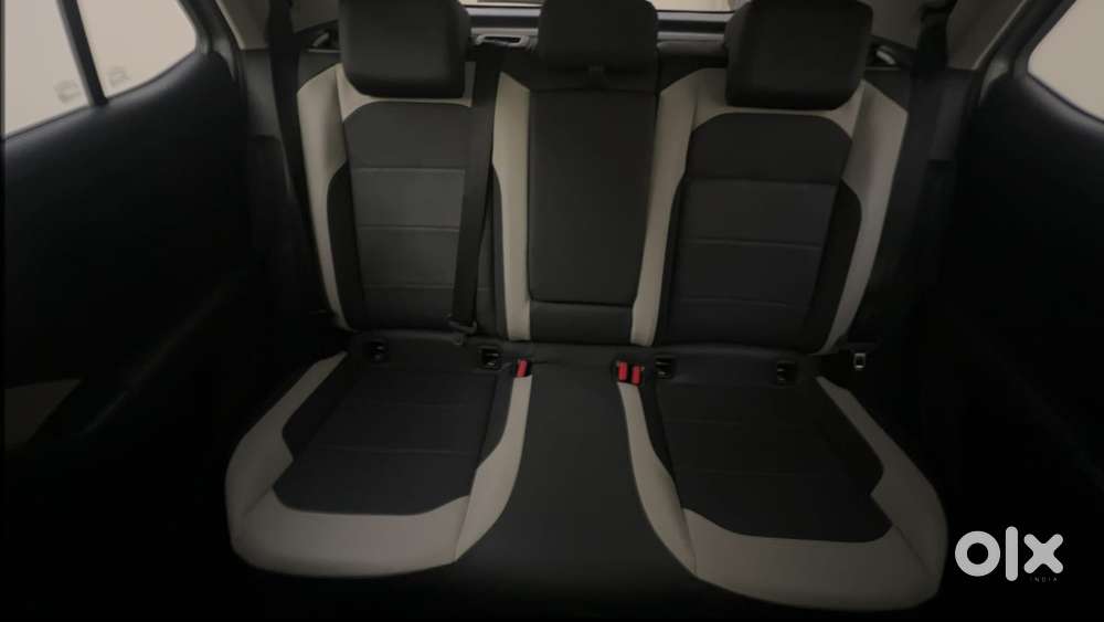 Volkswagen Taigun Topline 1.0 Tsi At (electric Seats), 2022, Petrol