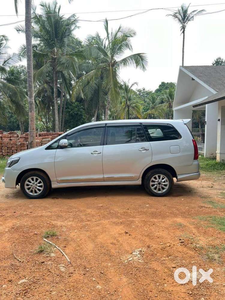 Toyota Innova 2012 Diesel Well Maintained