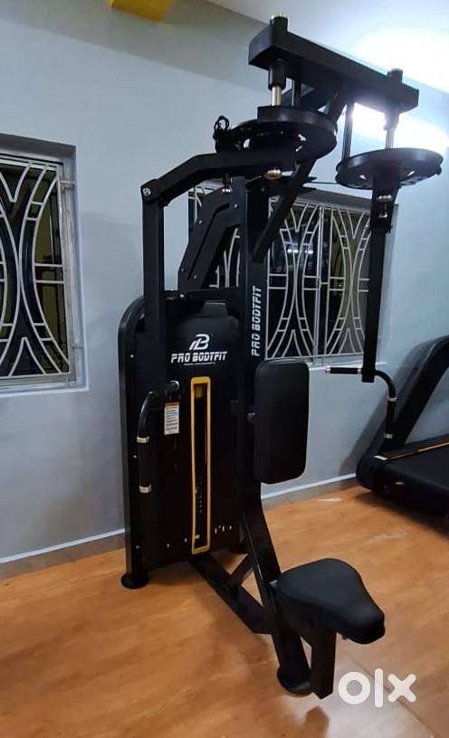 Full Gym setup with banding Gym machine / Gym equipment/ Gym item.