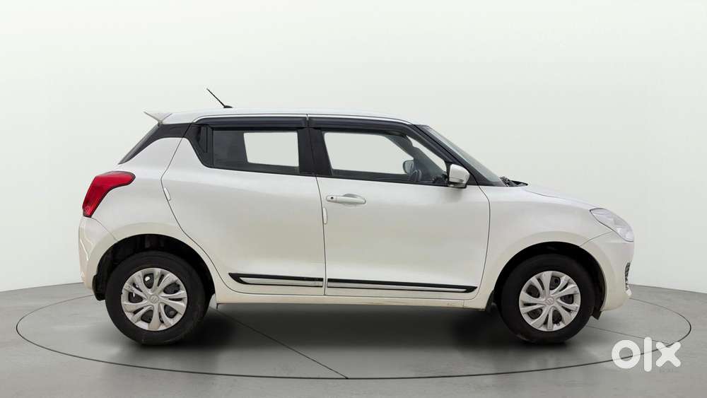 Maruti Suzuki Swift Vxi, 2021, Petrol