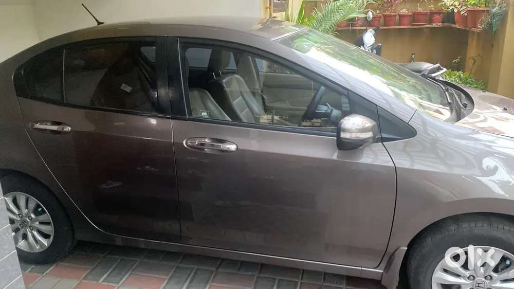 Honda City 1.5 V Petrol 2013
