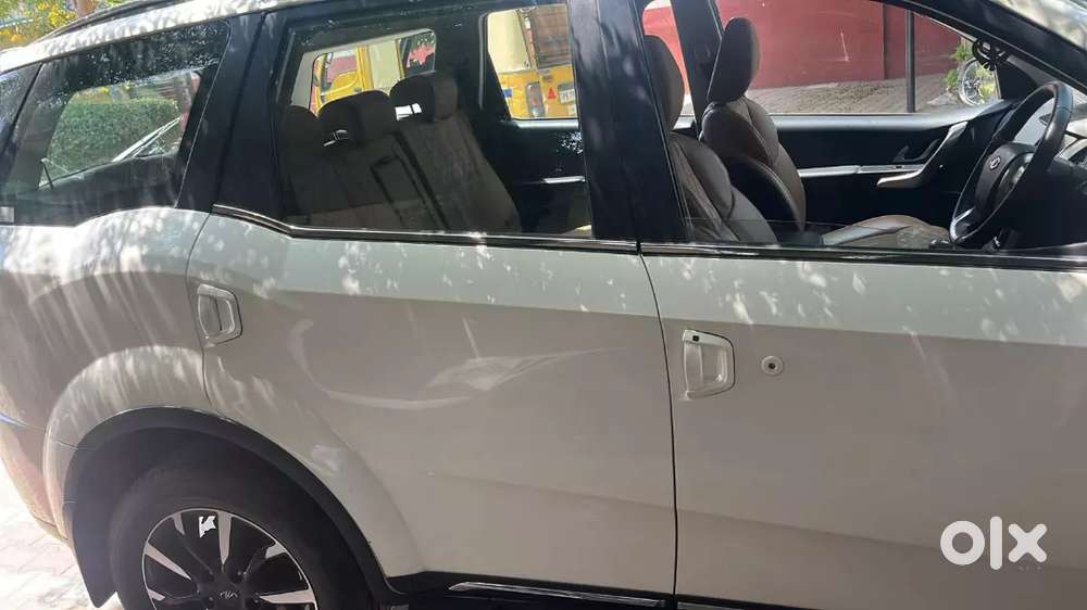 Xuv500 At Diesel Brand New, 23k Done