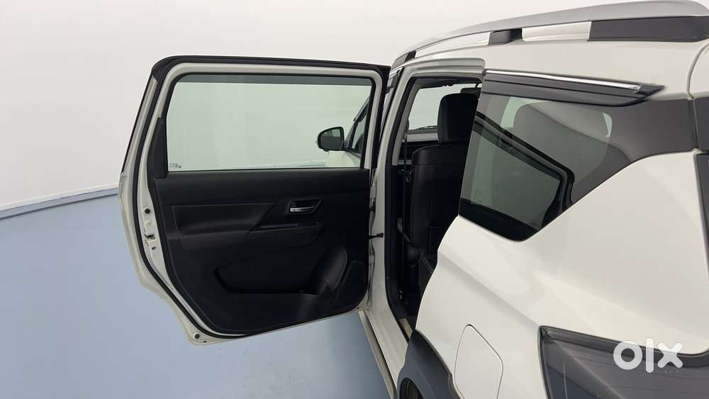 Maruti Suzuki Xl6 1.5 Alpha At, 2022, Petrol