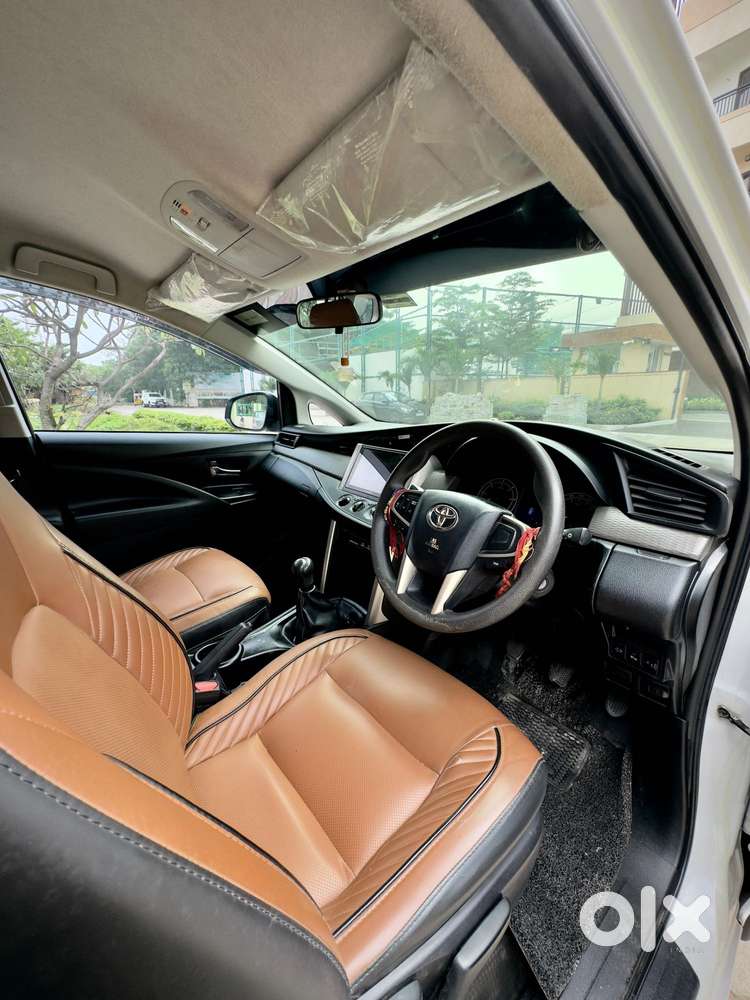 Toyota Innova Crysta [2020-ongoing] 2.7 Gx Mt 7 Str, 2023, Diesel