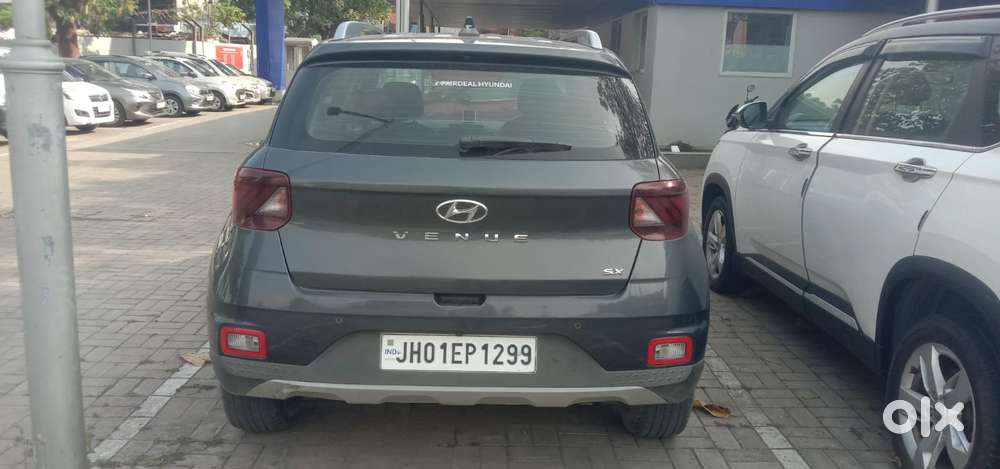 Hyundai Venue Sx (o) Mt 1.5 Diesel, 2022, Diesel