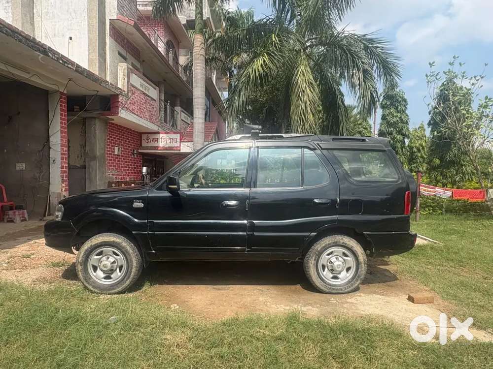 Tata Safari Storme 2012 With Diesel Engine
