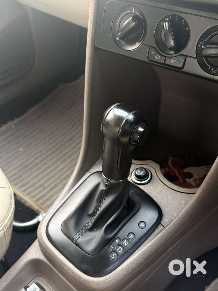 Skoda Rapid, 2012, Petrol