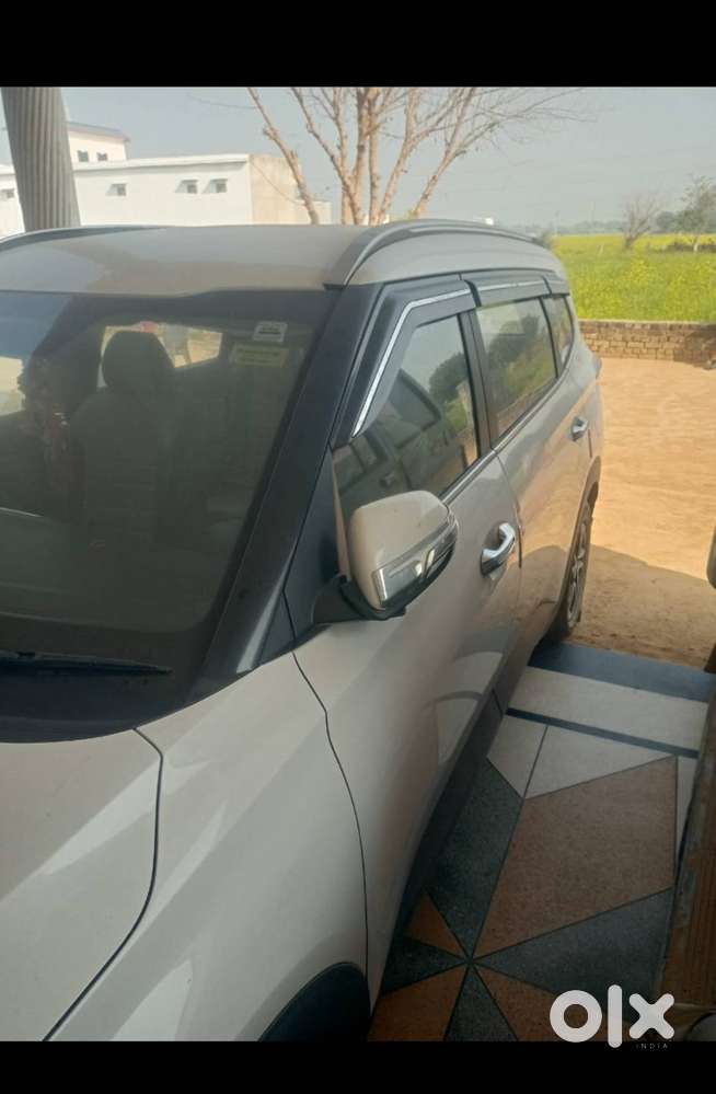 Kia Carens Prestige Plus 2023