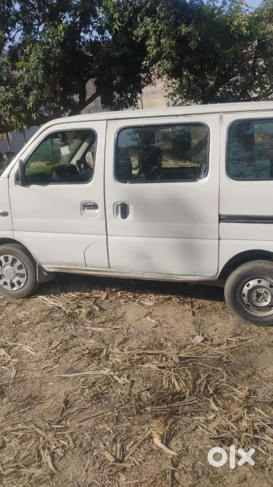 Maruti Suzuki Eeco 2013 Cng & Hybrids 135000 Km Driven
