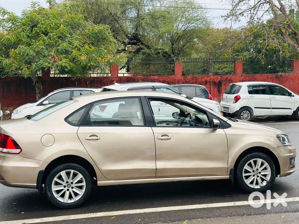 Volkswagen Vento 1.2 Tsi Highline At, 2016, Petrol