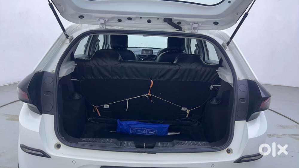 Tata Altroz 1.2 Xm, 2021, Petrol