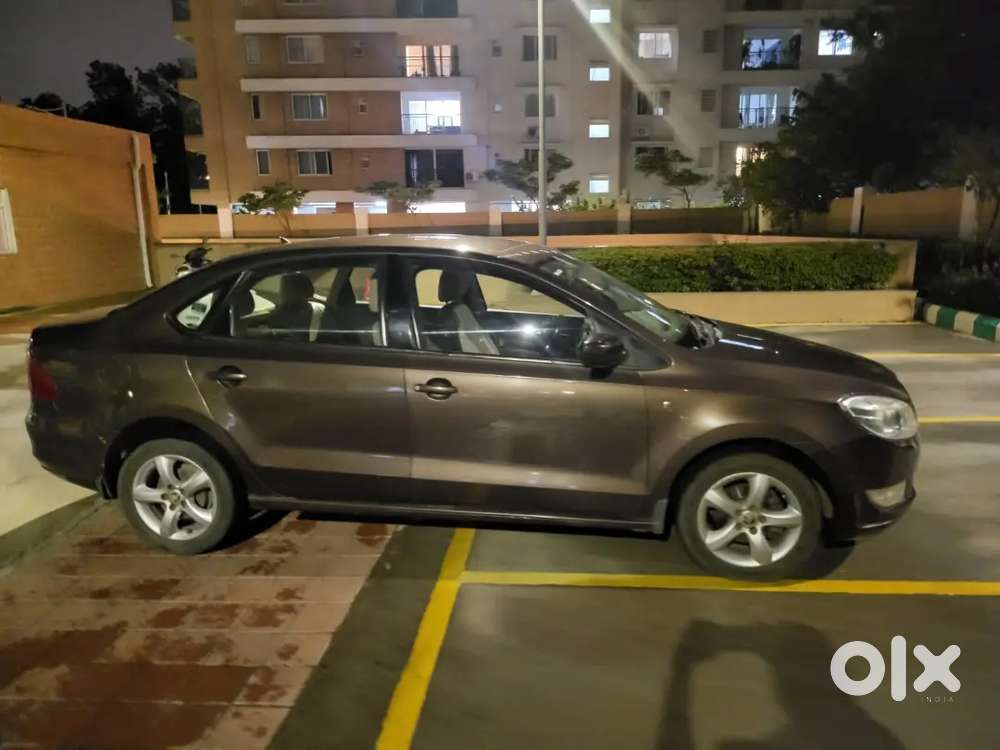 Skoda Rapid Elegance 2015 Diesel Automatic Dsg Company Maintained