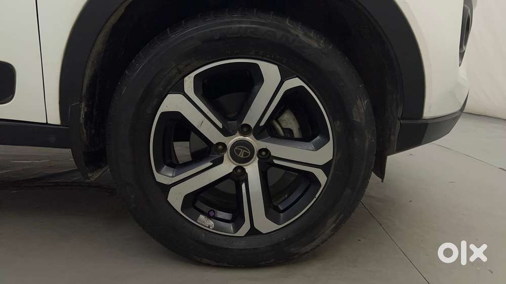 Tata Nexon 1.5 Revotorq Xz Plus Premium, 2022, Petrol