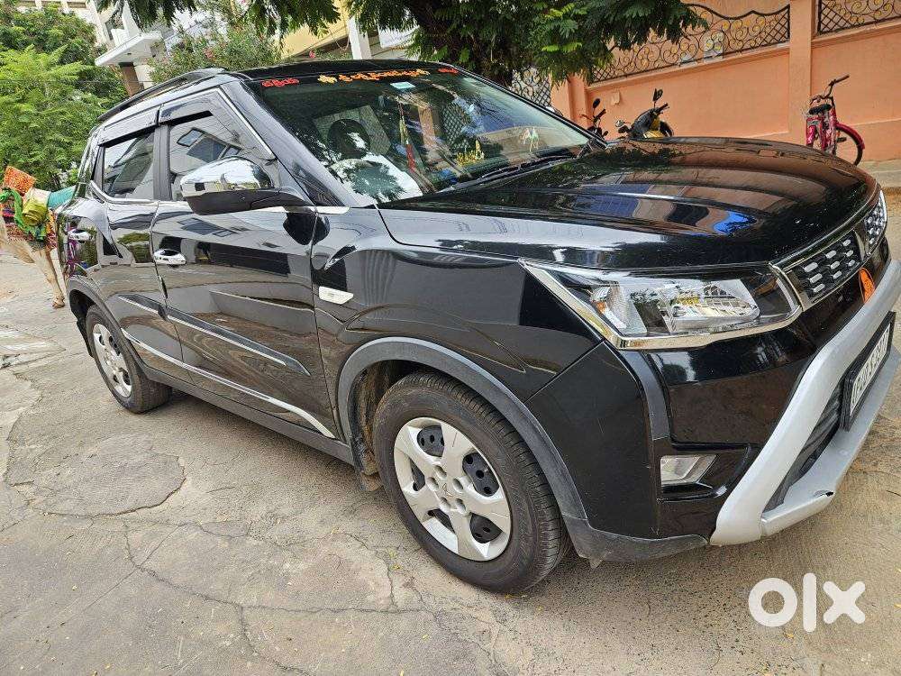 Mahindra Xuv300 W6, 2023, Petrol